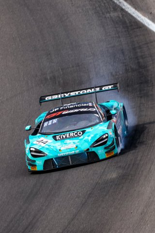 #44 - Greystone GT - Tommy PINTOS - Jayden KELLY - Josh RATTICAN - Zac MEAKIN - McLaren 720S GT3 EVO