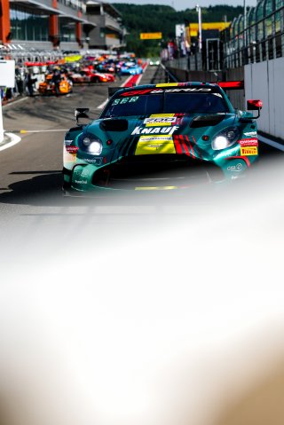 #700 - Comtoyou Racing - Nicolas BAERT - Xavier KNAUF - Gregory SERVAIS - Sarah BOVY - Aston Martin Vantage AMR GT3 EVO | SRO / JEP