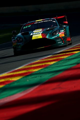 #700 - Comtoyou Racing - Nicolas BAERT - Xavier KNAUF - Gregory SERVAIS - Sarah BOVY - Aston Martin Vantage AMR GT3 EVO
