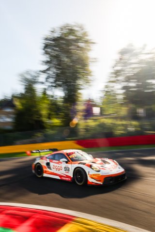 #93 - Ziggo Sport Tempesta Racing - Jonathan HUI - Christopher FROGGATT - Eddie CHEEVER - Mex JANSEN - Porsche 911 GT3 R EVO | SRO / JEP