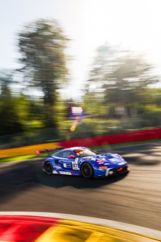 #97 - Rutronik Racing - Michelle GATTING - Antares AU - Martin RUMP - Sven MULLER - Porsche 911 GT3 R EVO | SRO / JEP