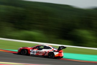 #991 - Paradine Competition - James KELLETT - Darren LEUNG - BMW M4 GT3 EVO