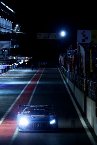 #33 - 2Seas Motorsport - Jason HART - Scott NOBLE - Aaron WALKER - Lewis WILLIAMSON - Mercedes-AMG GT3 EVO