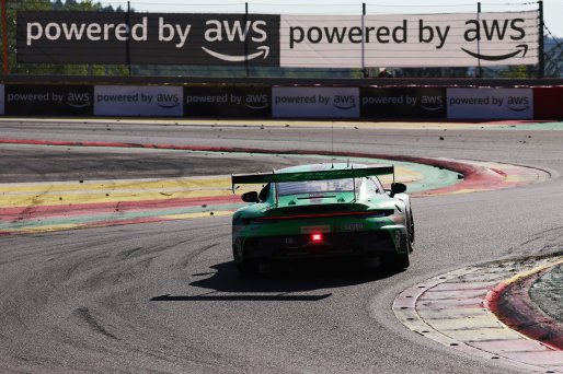 #54 - Dinamic GT - Loris CABIROU - Tanart SATHIENTHIRAKUL - Francesco SIMONAZZI - Angus WHITESIDE - Porsche 911 GT3 R (992) EVO | SRO / JEP