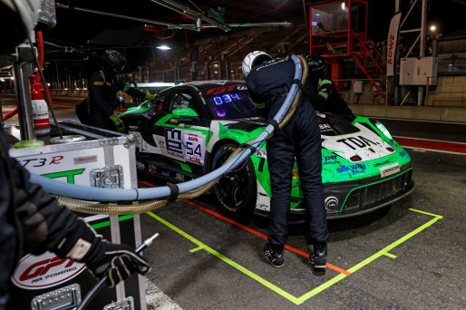 #54 - Dinamic GT - Loris CABIROU - Tanart SATHIENTHIRAKUL - Francesco SIMONAZZI - Angus WHITESIDE - Porsche 911 GT3 R (992) EVO | SRO / JEP