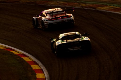#60 - JMW Motorsport - Thomas KIEFER - Rolf INEICHEN - Tim HEINEMANN - Pierre-Louis CHOVET - Ferrari 296 GT3 EVO | SRO / JEP