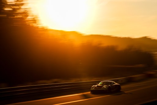 #914 - Razoon - more than racing - Edward MCDERMOTT - Kenzie Reiss BEECROFT - Carl BENNETT - Bryce FULLWOOD - Porsche 911 GT3 R (992) EVO | SRO / JEP