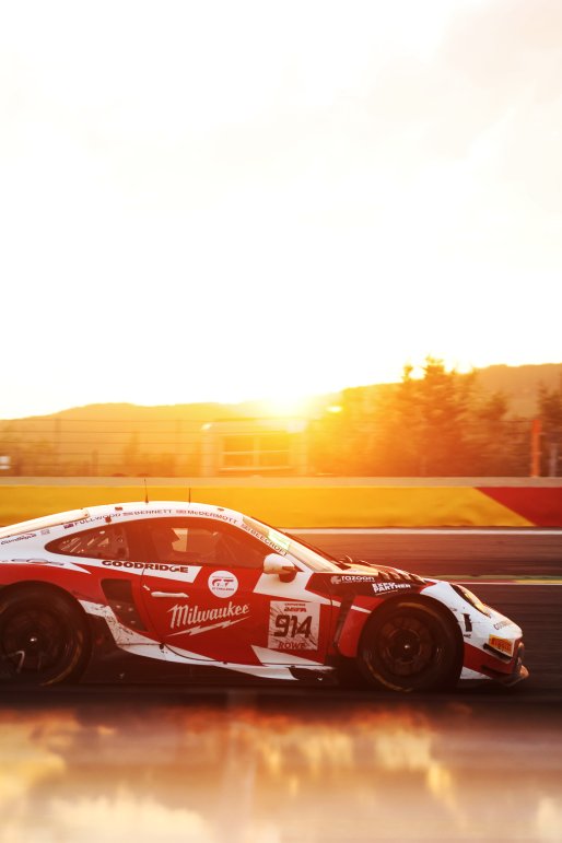 #914 - Razoon - more than racing - Edward MCDERMOTT - Kenzie Reiss BEECROFT - Carl BENNETT - Bryce FULLWOOD - Porsche 911 GT3 R (992) EVO | SRO / JEP
