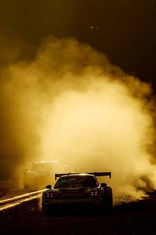 #86 - High Class Racing - Kerong LI - Anders FJORDBACH - Bo YUAN - Hongli YE - Porsche 911 GT3 R (992) EVO