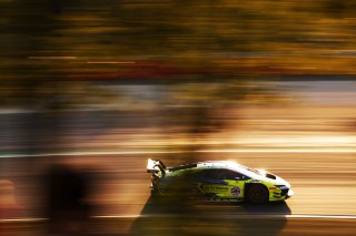 #96 - Rutronik Racing - Luca ENGSTLER - Marco MAPELLI - Patric NIEDERHAUSER - Lamborghini Temerario GT3
