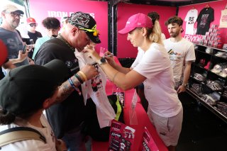 #700 - Comtoyou Racing - Sarah BOVY - Aston Martin Vantage AMR GT3 EVO