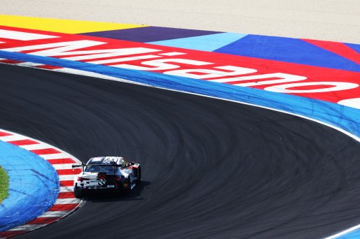 #32 - Team WRT - Charles WEERTS - Kelvin VAN DER LINDE - BMW M4 GT3 EVO | SRO / JEP