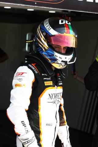 #5 - Optimum Motorsport - Guilherme OLIVEIRA - McLaren 720S GT3 EVO