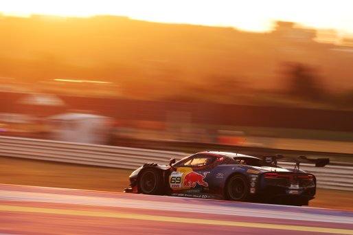 #69 - Emil Frey Racing - Thierry VERMEULEN - Ben GREEN - Ferrari 296 GT3 EVO | SRO / JEP