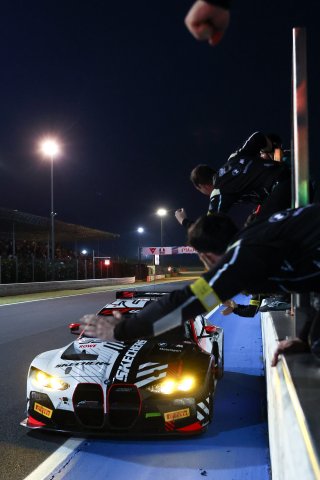 #32 - Team WRT - Charles WEERTS - Kelvin VAN DER LINDE - BMW M4 GT3 EVO
