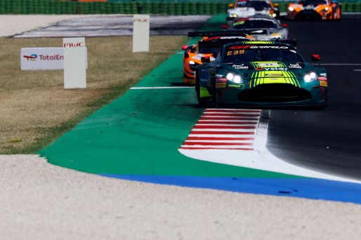 #11 - Comtoyou Racing - Marcelo TOMASONI - Felice JELMINI - Aston Martin Vantage AMR GT3 EVO | SRO / JEP