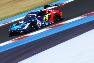 #10 - Boutsen VDS - Gilles MAGNUS - Robin KNUTSSON - Porsche 911 GT3 R (992) EVO