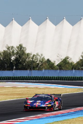 #69 - Emil Frey Racing - Thierry VERMEULEN - Ben GREEN - Ferrari 296 GT3 EVO