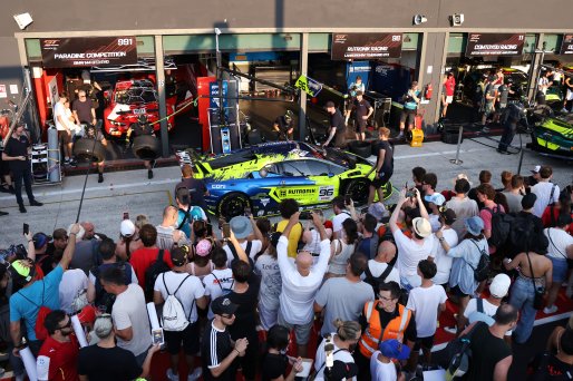 #96 - Rutronik Racing - Patric NIEDERHAUSER - Luca ENGSTLER - Lamborghini Temerario GT3 practice pitstops at the Pitwalk | SRO / JEP