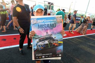 Fans at the Autograph Session