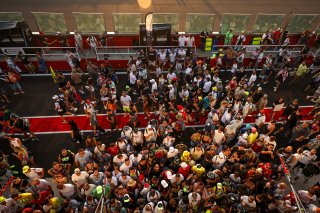 Pit walk and autograph session