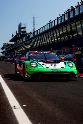 #55 - Dinamic GT - Dmitry GVAZAVA - Loris CABIROU - Porsche 911 GT3 R (992) EVO