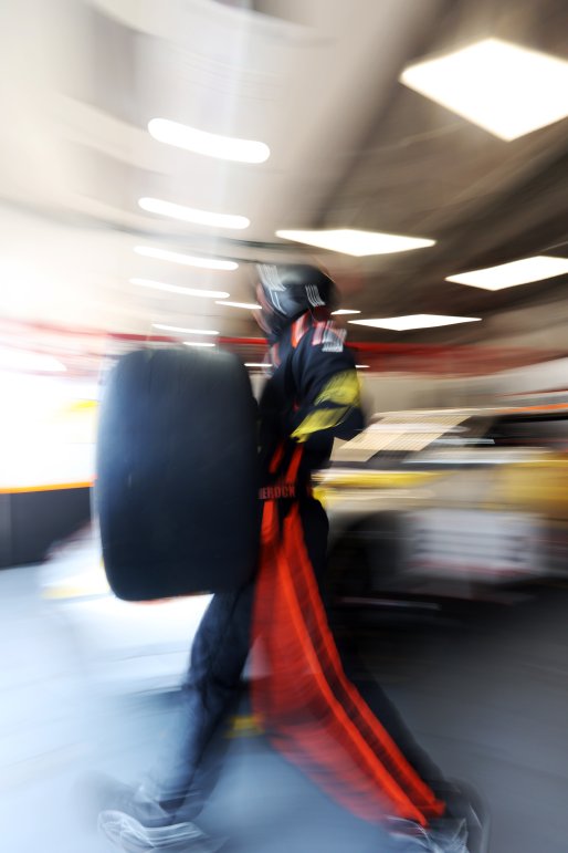 #2 - Boutsen VDS - Dorian BOCCOLACCI - Morris SCHURING - Porsche 911 GT3 R (992) EVO | SRO / JEP