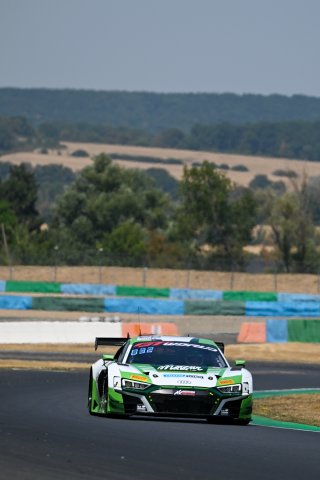 #26 - Sainteloc Racing - Jim PLA - Michael BLANCHEMAIN - Audi R8 LMS GT3 EVO II