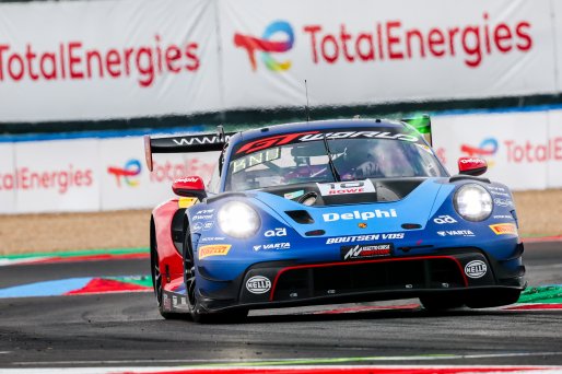 #10 - Boutsen VDS - Gilles MAGNUS - Robin KNUTSSON - Porsche 911 GT3 R (992) EVO | SRO Motorsports Group