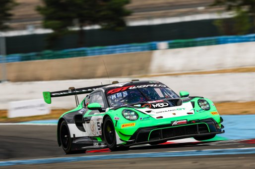 #54 - Dinamic GT - Tanart SATHIENTHIRAKUL - Mark KASTELIC - Porsche 911 GT3 R (992) EVO | SRO Motorsports Group