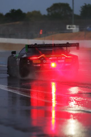 #35 - Walkenhorst Motorsport - Maxime ROBIN - Gaspard SIMON - Aston Martin Vantage AMR GT3 EVO