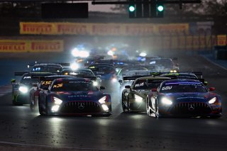 Start of Race 1 in Magny-Cours