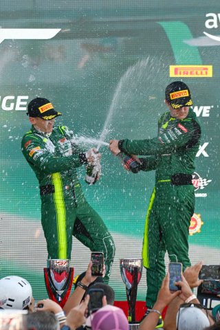 #21 - Comtoyou Racing - Oliver SODERSTROM - Arthur DORISON - Aston Martin Vantage AMR GT3 EVO