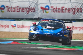 #10 - Boutsen VDS - Gilles MAGNUS - Robin KNUTSSON - Porsche 911 GT3 R (992) EVO