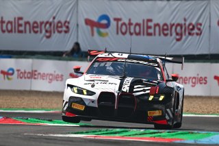 #32 - Team WRT - Charles WEERTS - Kelvin VAN DER LINDE - BMW M4 GT3 EVO