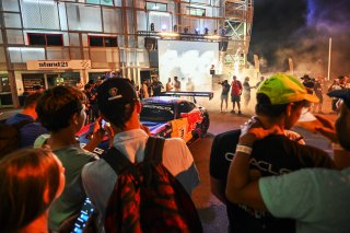 Party in the paddock