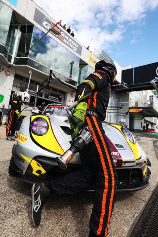 #2 - Boutsen VDS - Morris Schuring - Dorian Boccolacci - Alessio Picariello - Porsche 911 GT3 R (992) EVO