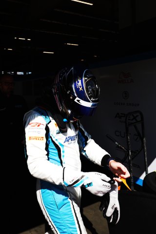 #23 - Team RJN - Horatio Fitz-Simon - McLaren 720S GT3 EVO