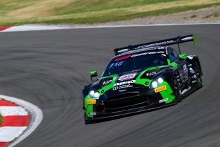 #35 - Walkenhorst Motorsport - Gaspard Simon - Ethan Ischer - Mateo Villagomez - Aston Martin Vantage AMR GT3 EVO