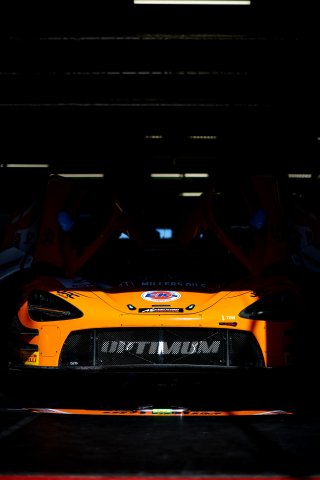 #4 - Optimum Motorsport - Adam Smalley - Freddie Tomlinson - Harry George - McLaren 720S GT3 EVO