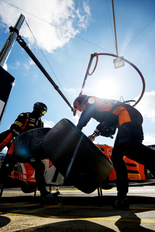 #4 - Optimum Motorsport - Adam Smalley - Freddie Tomlinson - Harry George - McLaren 720S GT3 EVO | SRO / JEP