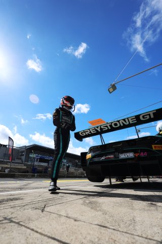 #44 - Greystone GT - Jayden Kelly - McLaren 720S GT3 EVO