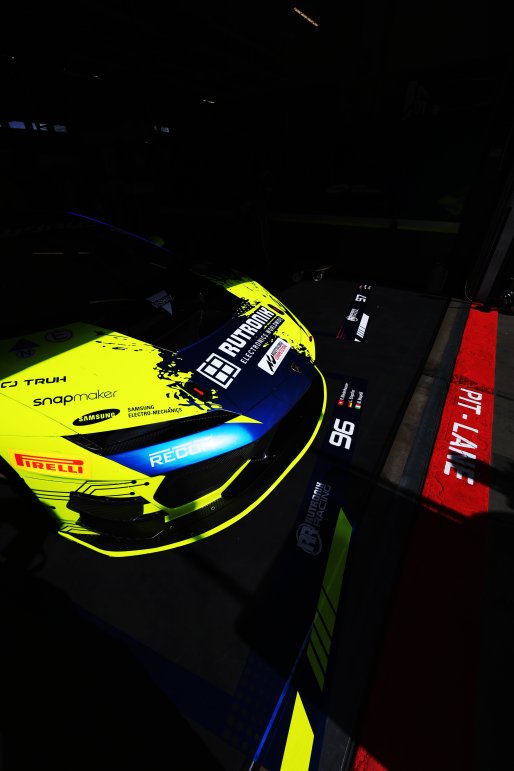 #96 - Rutronik Racing - Luca Engstler - Marco Mapelli - Patric Niederhauser - Lamborghini Temerario GT3 | SRO / JEP