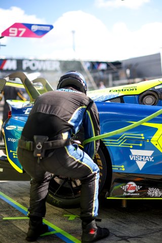 #96 - Rutronik Racing - Luca Engstler - Marco Mapelli - Patric Niederhauser - Lamborghini Temerario GT3