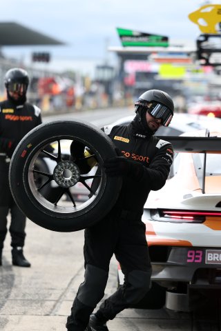 Ziggo Racing Mechanic