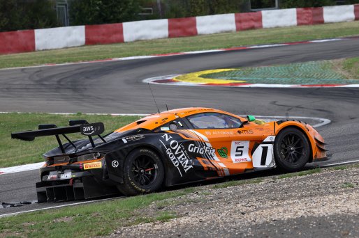 #5 - Optimum Motorsport - Dante Rappange - Guilherme Oliveira - Mikey Porter - McLaren 720S GT3 EVO | SRO / JEP