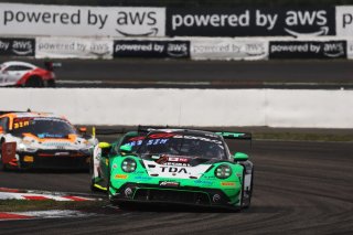 #54 - Dinamic GT - Francesco Simonazzi - Angus Whiteside - Tanart Sathienthirakul - Porsche 911 GT3 R (992) EVO