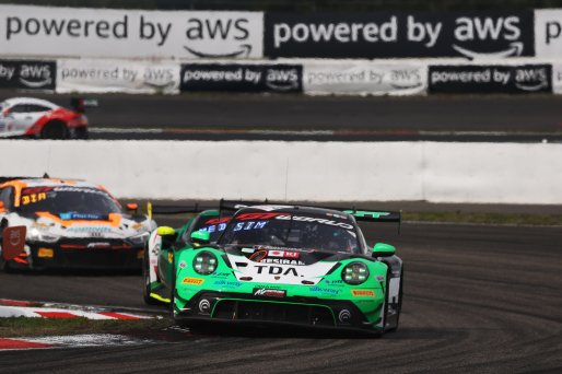 #54 - Dinamic GT - Francesco Simonazzi - Angus Whiteside - Tanart Sathienthirakul - Porsche 911 GT3 R (992) EVO | SRO / JEP