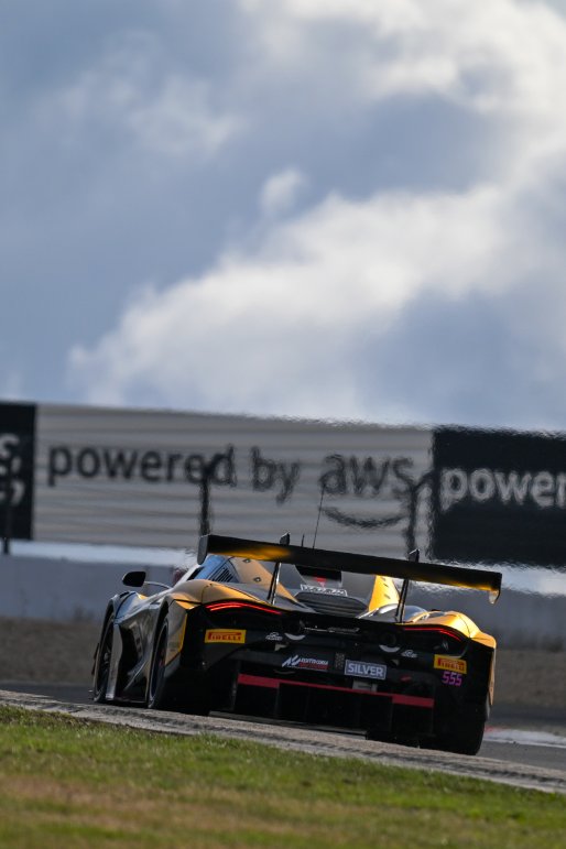 #555 - CSA Racing - James Higgins - Romain Andriolo - Jean-Baptiste Simmenauer - McLaren 720S GT3 EVO | SRO / JEP