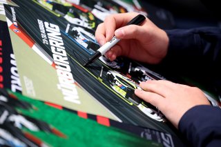 Drivers autograph session